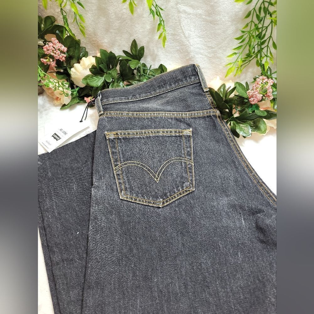 Authentic Levi's Re/ Done High Rise Cut Off Jean - Picture 7 of 11